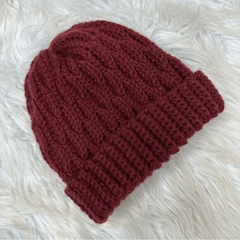 Created By Cyd Burgundy Cable‎ Knit Beanie Hat Women Winter Cuffed Cap NEW
